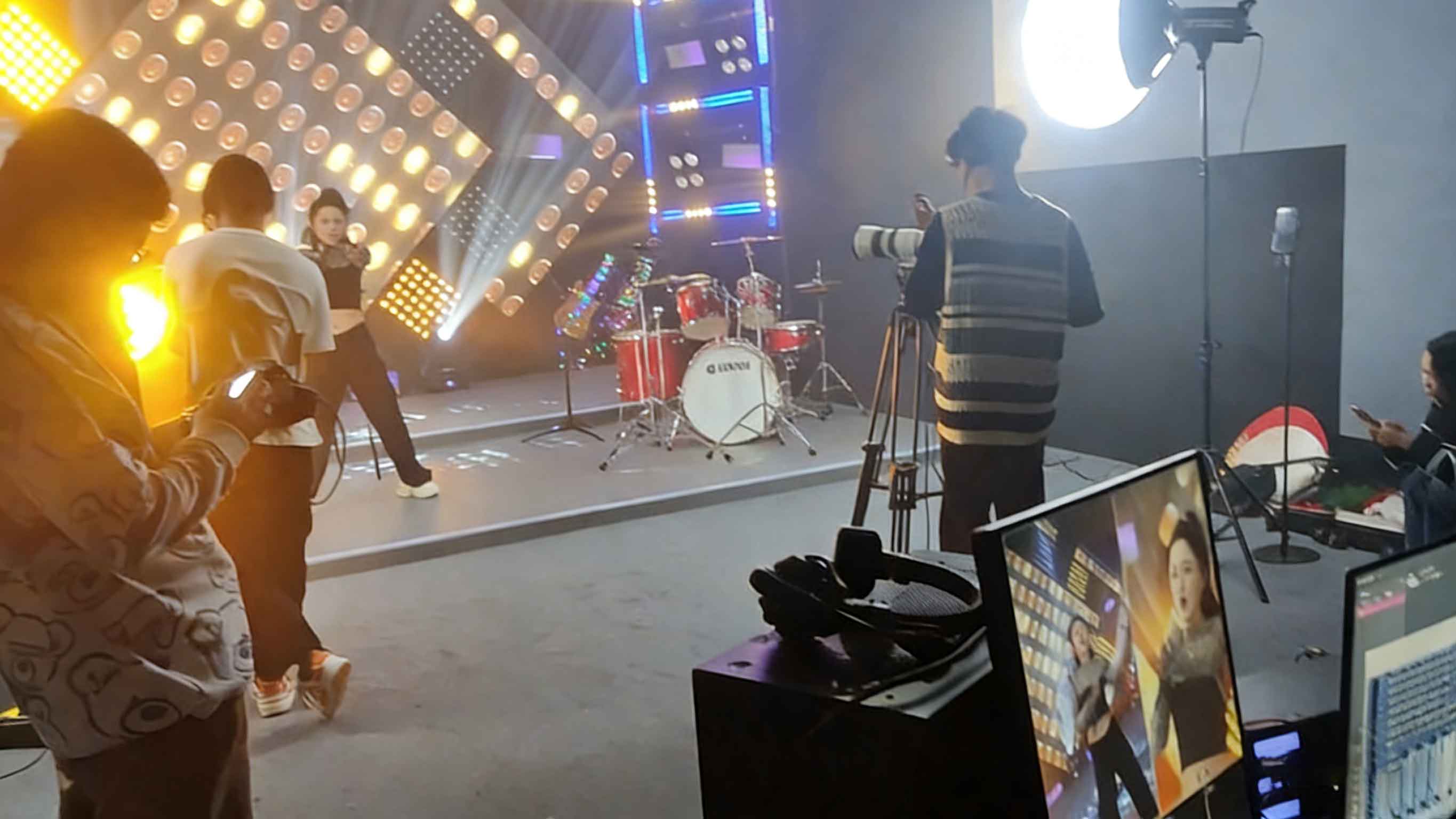 娱乐直播间灯光解决方案